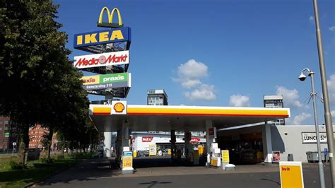 SHELL STATION MOLENPARK .